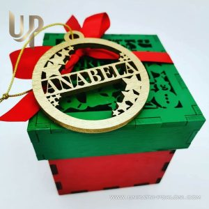 originalne kuglice za bor s imenima