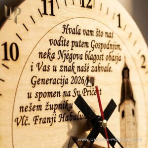 Poklon za župnika - Personalizirani drveni sat 12 unikatni poklon za župnika