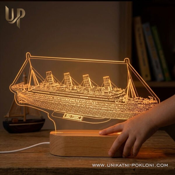 Titanic - Personalizirana LED lampa 3 LED lamp Titanic