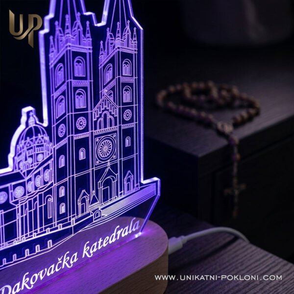 Đakovačka katedrala - ambijentalna LED noćna lampa 4 Đakovačka katedrala - Vjerski personalizirani pokloni