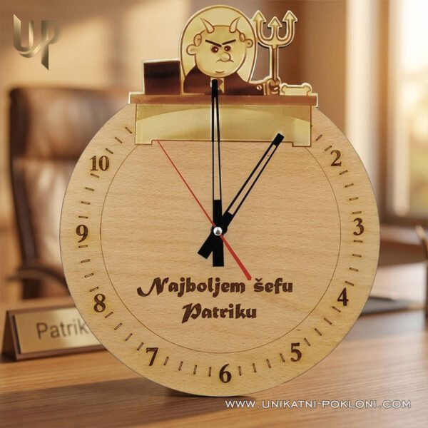 Poklon za šefa - Personalizirani drveni sat "Najbolji šef" - Unikatni pokloni Poklon za šefa - Personalizirani drveni sat "Najbolji šef" - personalizirani poklon