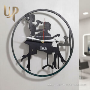 Personalizirani drveni sat - Frizerski salon 13 Pokloni za frizerski salon
