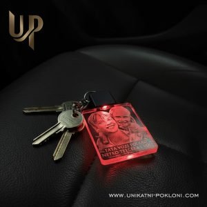 Personalizirani privjesak sa slikom i tekstom - Tata vozi polako 16 privjesak sa slikom poklon za tatu