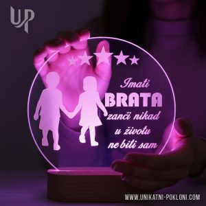 Personalizirana LED lampa - Poklon za brata 23 što pokloniti bratu