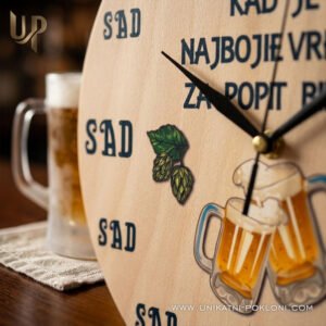 Personalizirani drveni sat - Najbolje vrijeme za popiti pivu.. - Unikatni pokloni Poklon za ljubitelje pive i bire