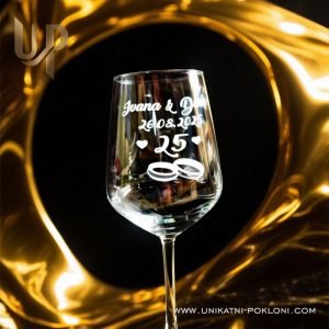 personalizirane-čase-za-vino-gravura