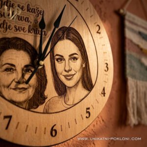 Poklon za svekrvu - personalizirani drveni sat sa slikom i posvetom 16 Originalni poklon za svekrvu - drveni zidni sat s fotografijom