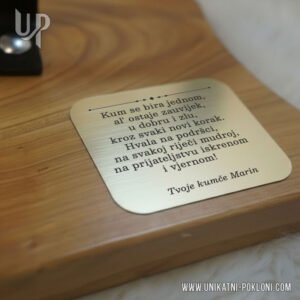 Personalizirani pokloni za kuma i kumu