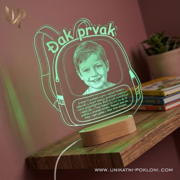 Uspomena na prvi dan škole - personalizirana LED lampa - Unikatni pokloni Uspomena na prvi dan škole - personalizirani poklon za đaka prvaka