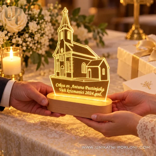 Moja crkva na lampi - personalizirana LED ambijentalna lampa prema fotografiji crkve Moja crkva na lampi - personalizirana LED ambijentalna lampa prema fotografiji crkve