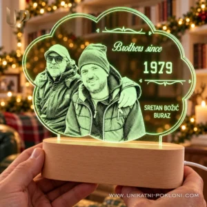 Poklon za brata – personalizirana LED lampa sa slikom i tekstom po želji - Unikatni pokloni Poklon za brata - personalizirana LED lampa sa slikom
